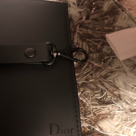 Dior couch - Picture 4 of 9